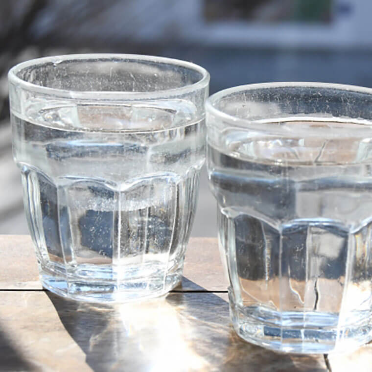 水　グラス　コップ