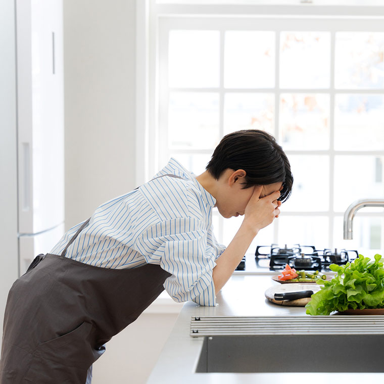 ストレスを感じている女性