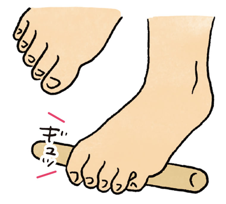 gorogoro_めん棒を足指でつかむ
