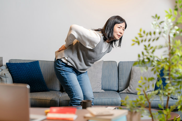運動不足な女性