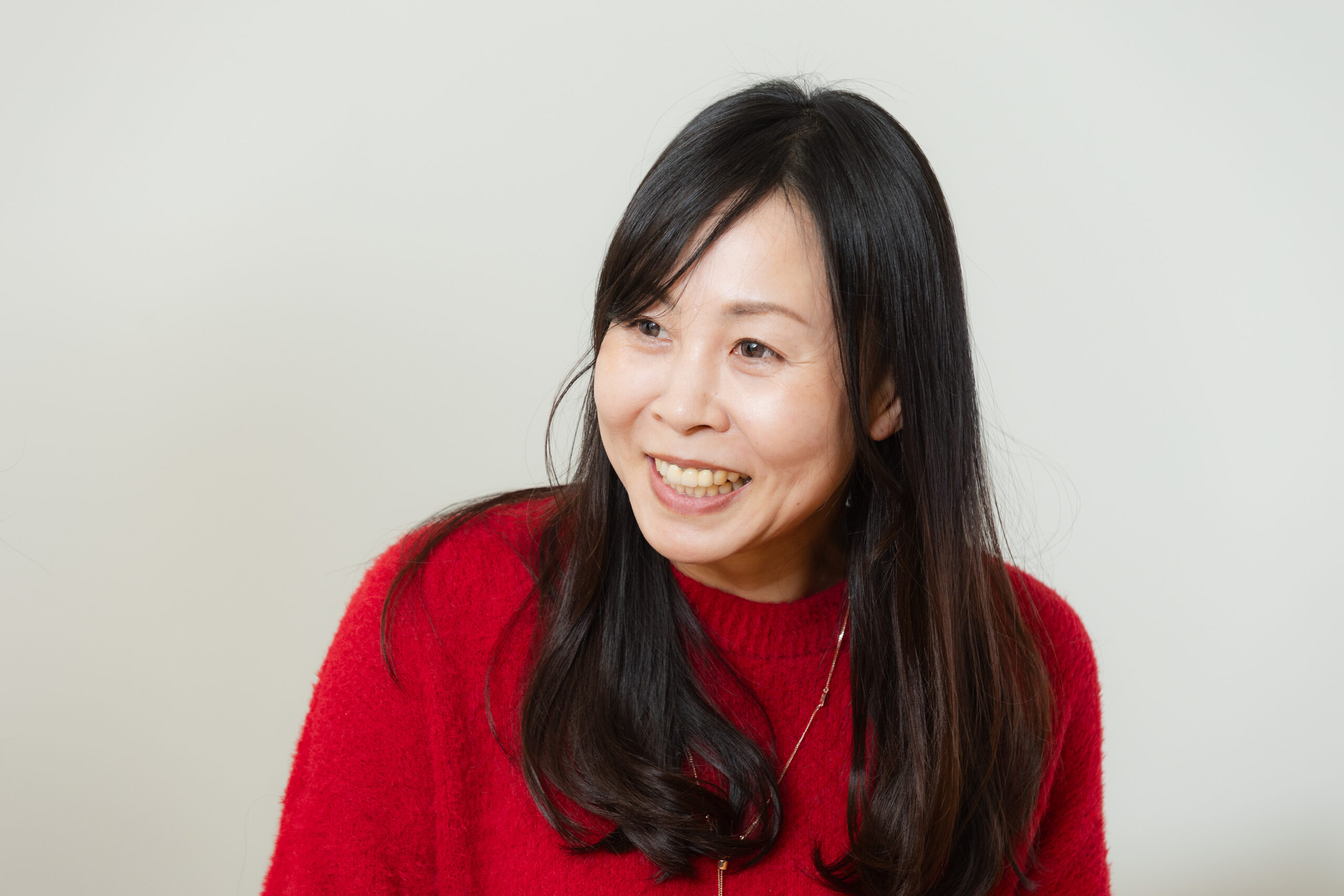 秋山さん