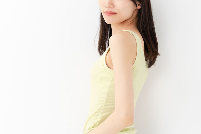 骨格ナチュラルな女性