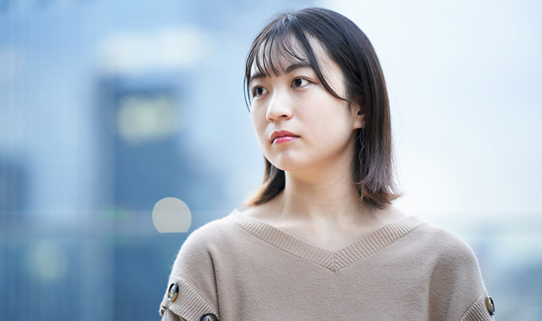 表情のない人イメージ