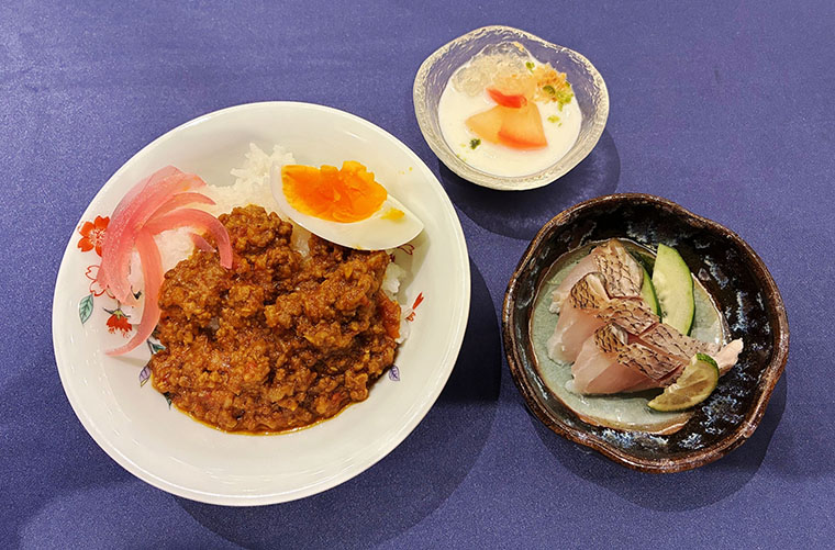 本格インド風のキーマカレー