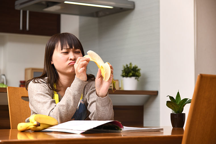 バナナを飽きてしまった女性
