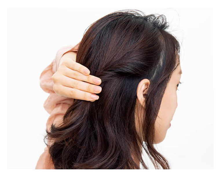 くしを引き抜く